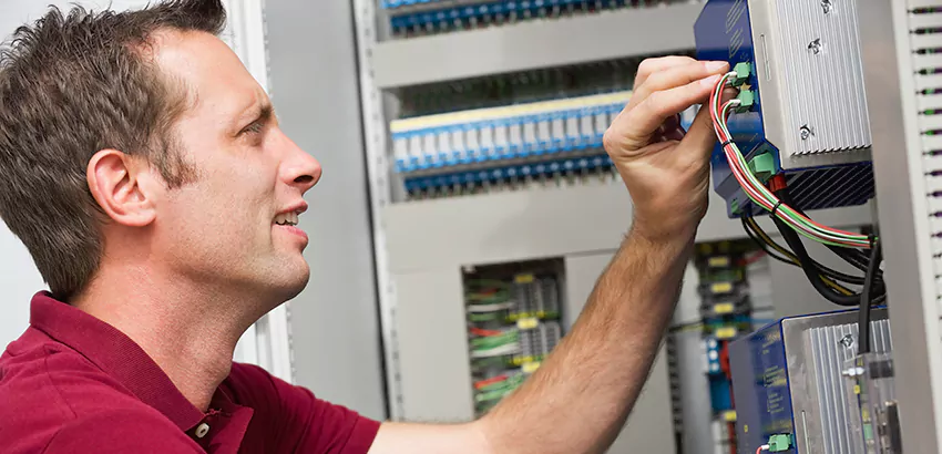 Offshore and Petroleum Facility Electrician in Lake Mary