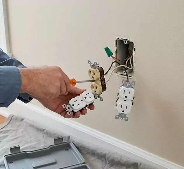 Professional Outlet Replacement: Your Local Swap-Out Team in Lake Mary, FL